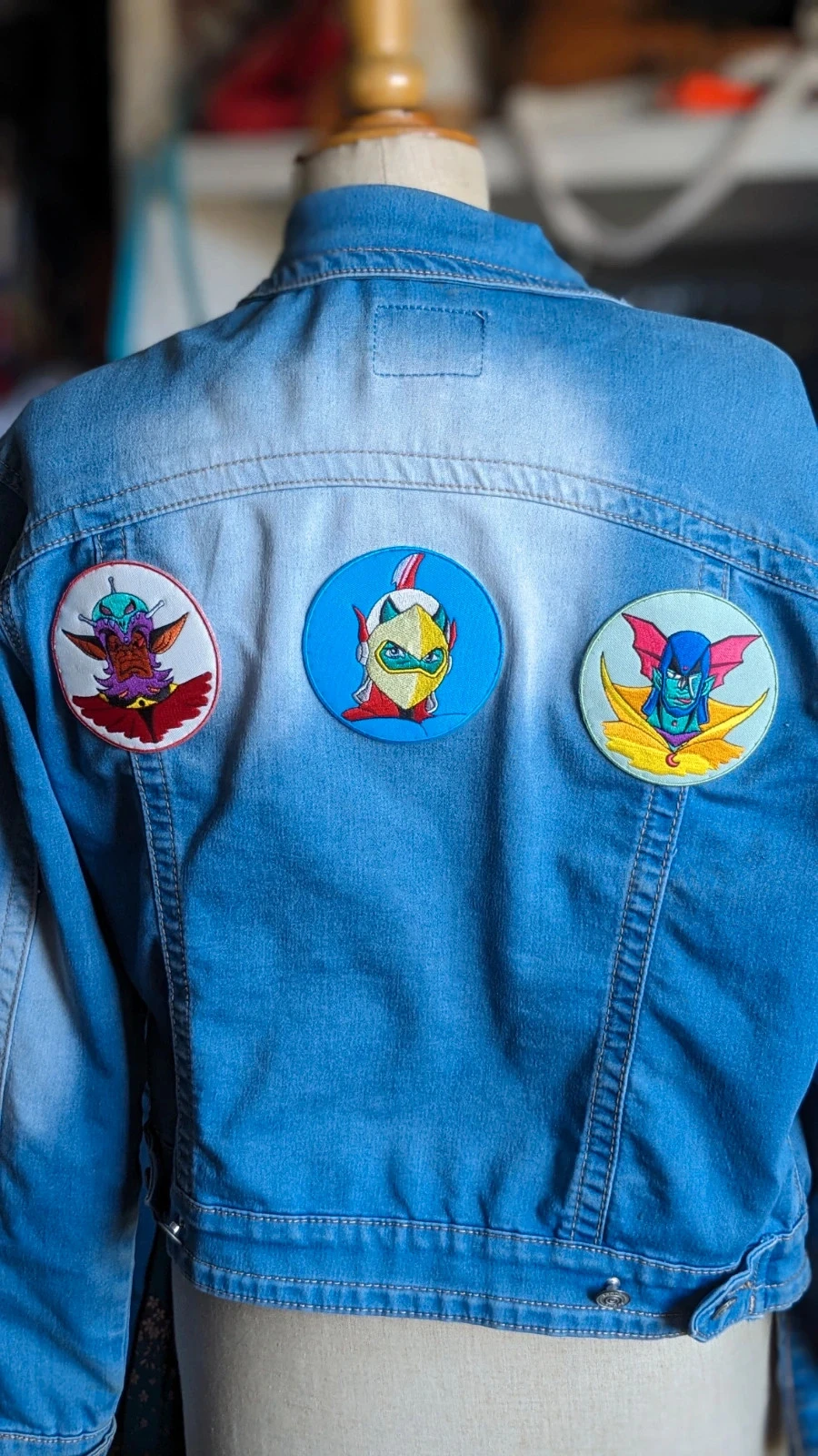 Chaqueta de mezclilla bordada "Goldorak ¡Vamos!" – photo 2